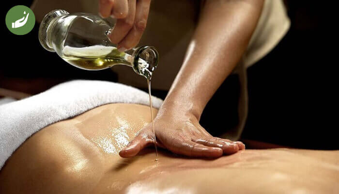 Tinh dầu được dùng để massage